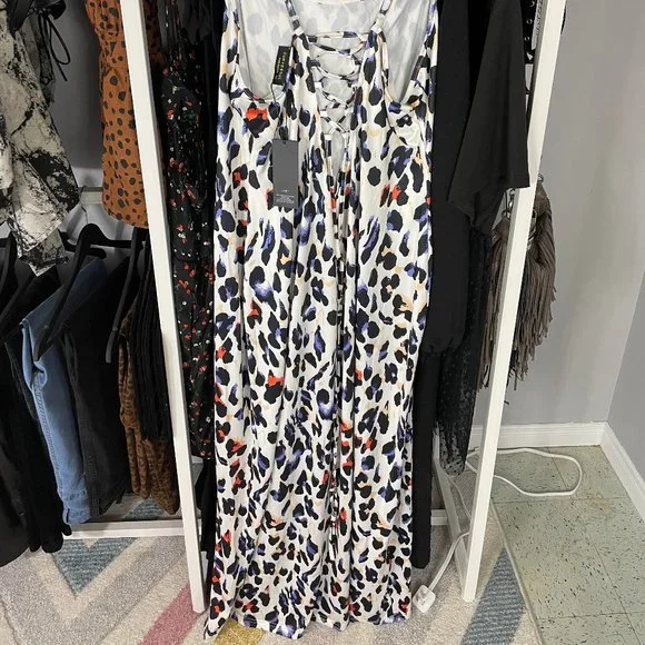 4X Curvesoul Leopard Print Side Split Maxi Dress NWT - Picture 5 of 9